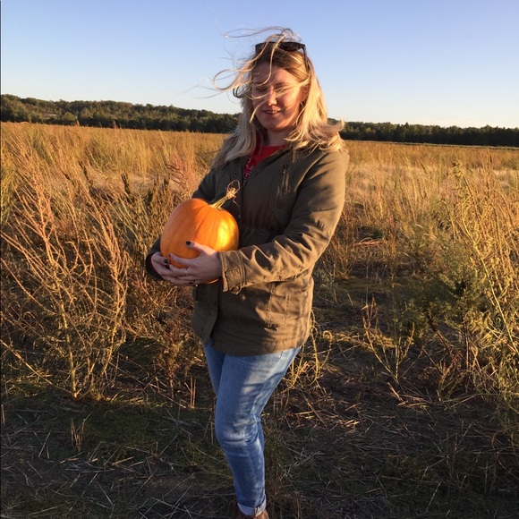 Meet your Posher, Kate - Picture 1 of 1